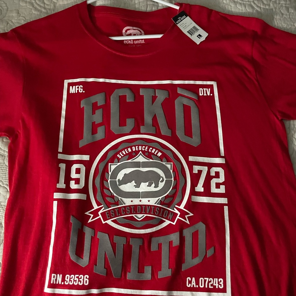 Echo united T shirt